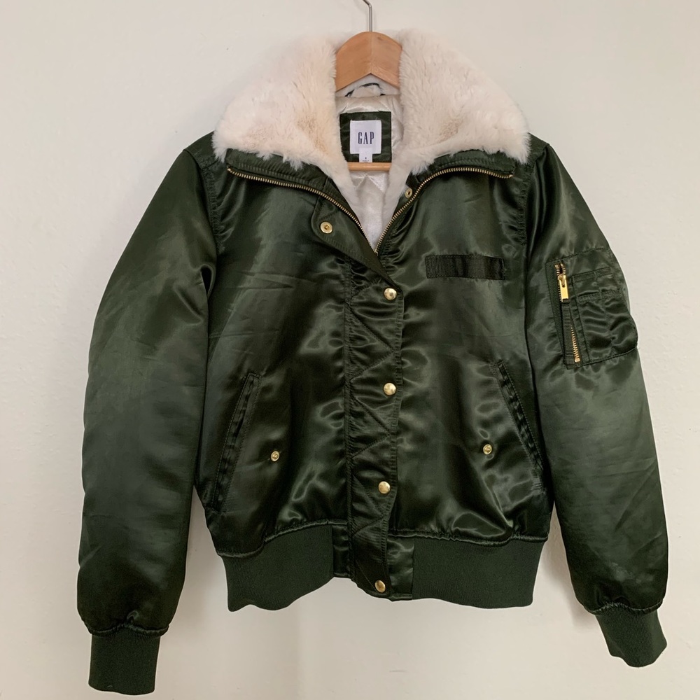 GAP Size SMALL Aviator Bomber Jacket Olive Green with faux fur - Picture 3 of 6